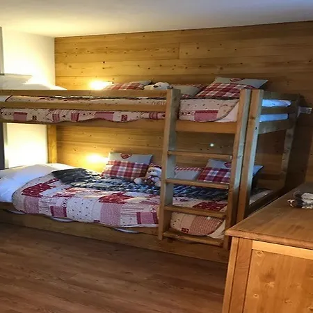 Les Choucas Apartment